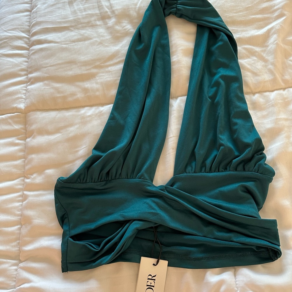 Green crop top *REMOVING IN 2 WEEKS*